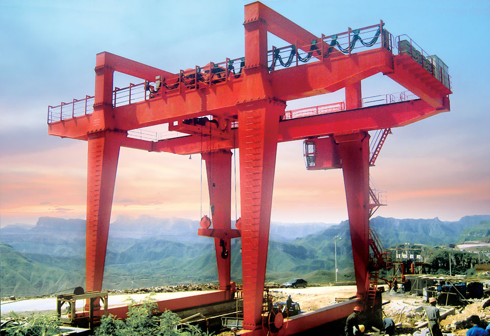 U型雙梁門式起重機(jī)
